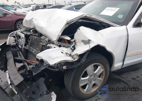 2011 Ford Crown Victoria Lx z USA, uszkodzony, nr VIN 2FABP7EV5BX165795